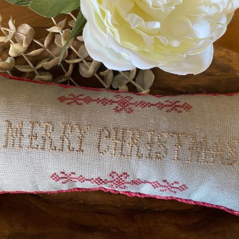Merry Christmas 104 x 50 by Frog Cottage Designs 21-2181