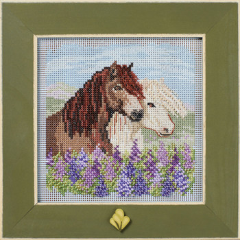 MH142415 Mill Hill Buttons and Bead Kit Icelandic Horses (2024)