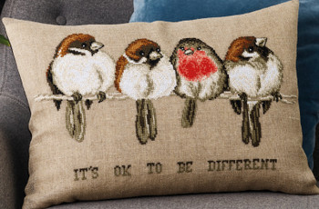 833150 It's OK To Be Different Bird Cushion Permin Kit