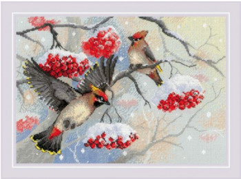 RL2207 Riolis Cross Stitch Kit Winter Whispers