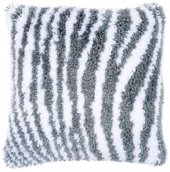 PNV172810 Zebra Print Cushion - Latch Hook Vervaco