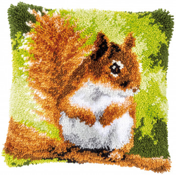PNV178771 Squirrel - Latch Hook - Cushion Vervaco