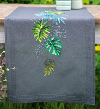 PNV188625 Botanical - Table Runner - Embroidery Vervaco