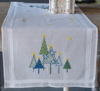 PNV198052 Modern Pine Tree Table Runner - Embroidery Vervaco