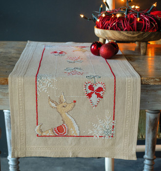 PNV198069 Reindeer In Christmas Spirit Table Runner Vervaco