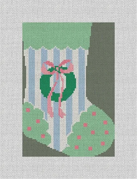 CM121 Christmas Wreath Mini Stocking 4" x 6"18 Mesh Camilla Moss