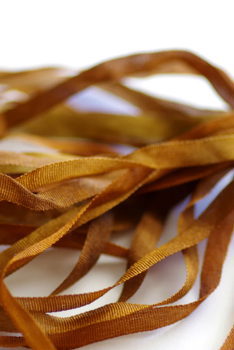 SR7 243 7mm Woods Of Gold Silken Ribbon Thread Gatherer SR7 243 7mm Woods Of Gold Silken Ribbon Thread Gatherer
