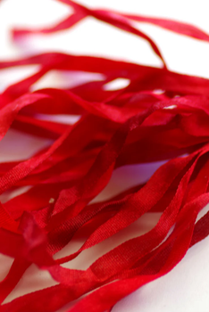 SR7 063 7mm In The Reds Silken Ribbon Thread Gatherer SR7 063 7mm In The Reds Silken Ribbon Thread Gatherer