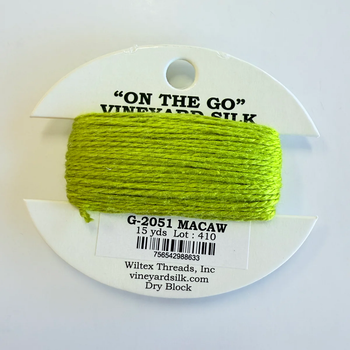 G-2051 Macaw Vineyard Silk Classic On The Go 15 Yard Card