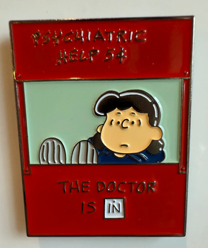 PEANUTS "DR. IS IN" 1.75" X 1.37" NEEDLEMINDER © Peanuts OFFICIALLY NEEDLEPOINT PNTS-MINDER-SNPATRIOT