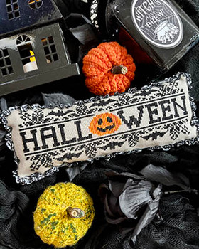 Halloween Pillow by Yasmin's Made With Love 26-2581