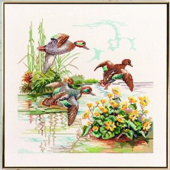 7714257 Eva Rosenstand Kit Wild Ducks 18" x 18"; Linen; 26ct