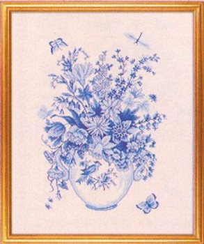 7712646 Eva Rosenstand Kit Blue Floral 16" x 20" ; Linen; 25ct