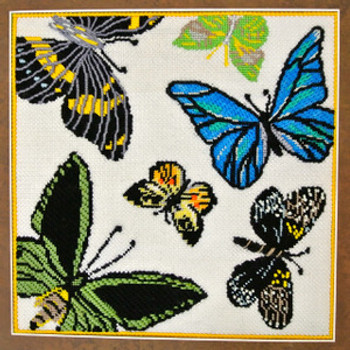 WWC171 Butterflies 18 mesh  8.25 x 8.25 Waterweave 