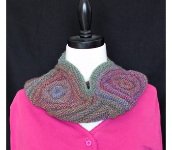 P-J-055 Jojoland Knitting Pattern Curly Neck Warmer