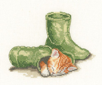 HCK1239A Heritage Crafts Kit Puss In Boot  Little Darlings by Peter Underhill 5.00" x 3.75"; Aida; 14ct 