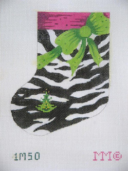 Stockings 4 1/2" x 5 1/2" 18 Mesh 1MSO Zebra Pattern/ Bow & Ribbon MM Designs