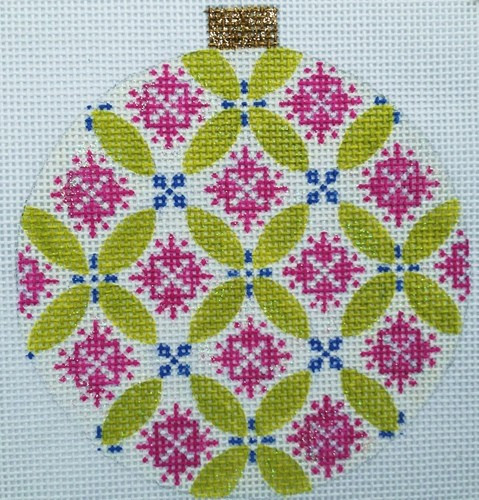 KB 455 Kirk And Bradley Designs 5" x 5" 18 Mesh Florentine Bauble- Mauve