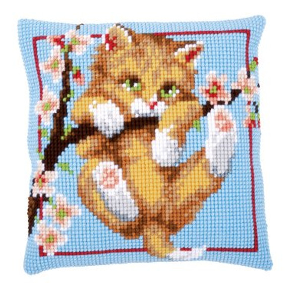 PNV148242 Vervaco Hanging Cat Cross Stitch Cushion