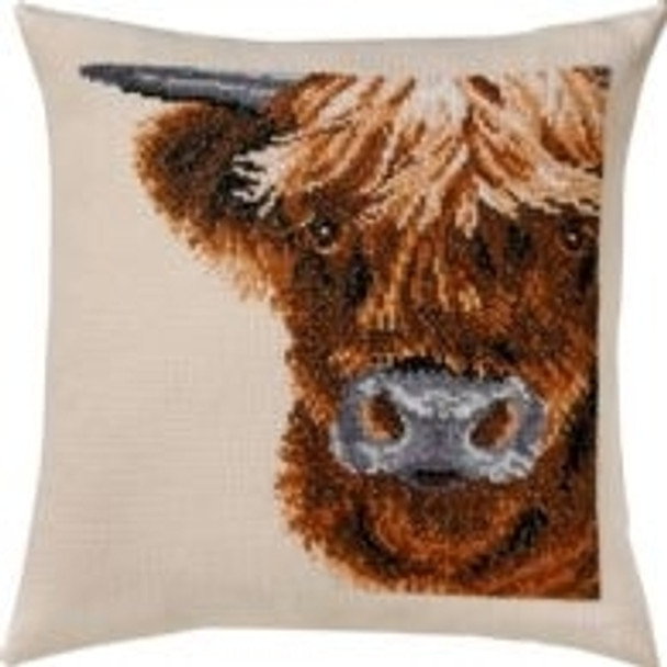 836102 Permin Kit Scottish Cow Pillow Includes fabric for back.; 16" x 16"; Ecru Aida ; 8ct 