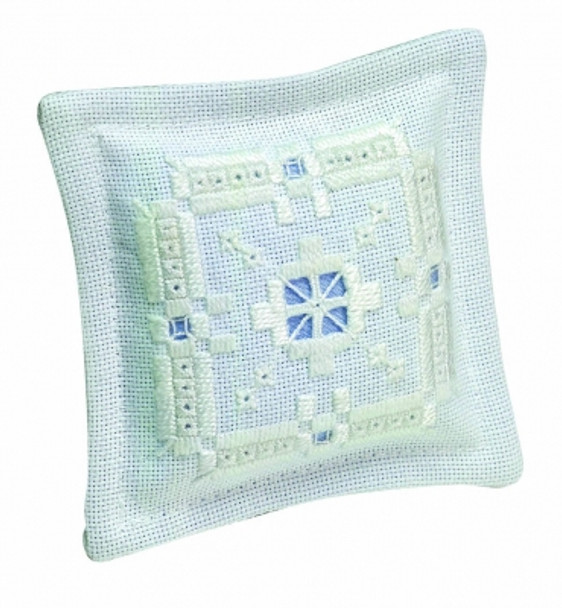 033112 Permin Kit Pincushion 4" x 4"; Hardanger; 22ct