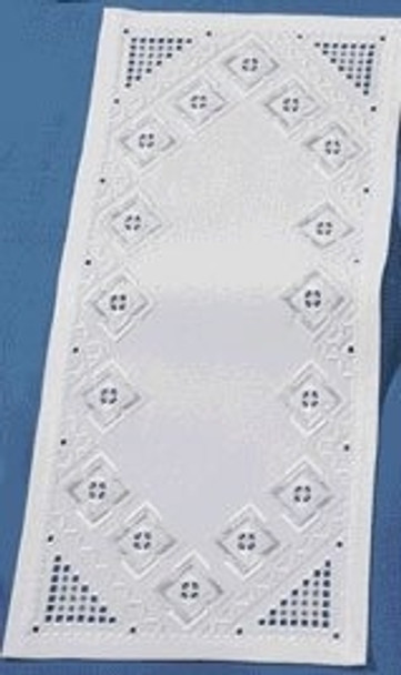 630905 Permin Kit Tablerunner 12" x 26"; Hardanger; 22ct