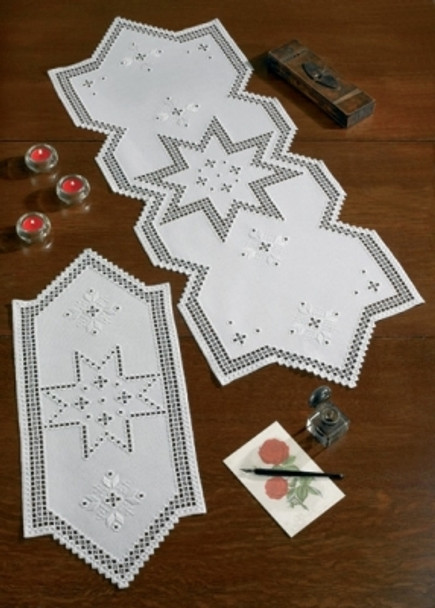 634624 Permin Kit Star Hardanger  Table Topper (bottom) 10.5" x 25.5"; Hardanger; 22ct