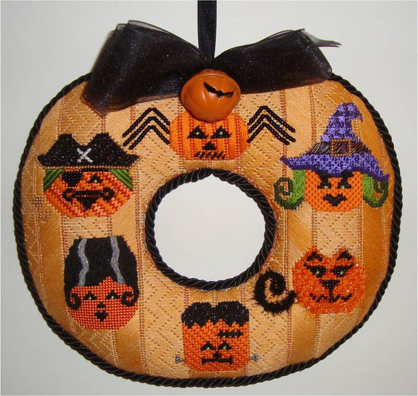 Halloween Pumpkin Wreath  6.75” x 8.25” 18 Mesh Sew Much Fun