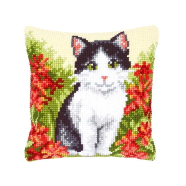 PNV143701 Vervaco Kit Cat in Flower Field Cushion