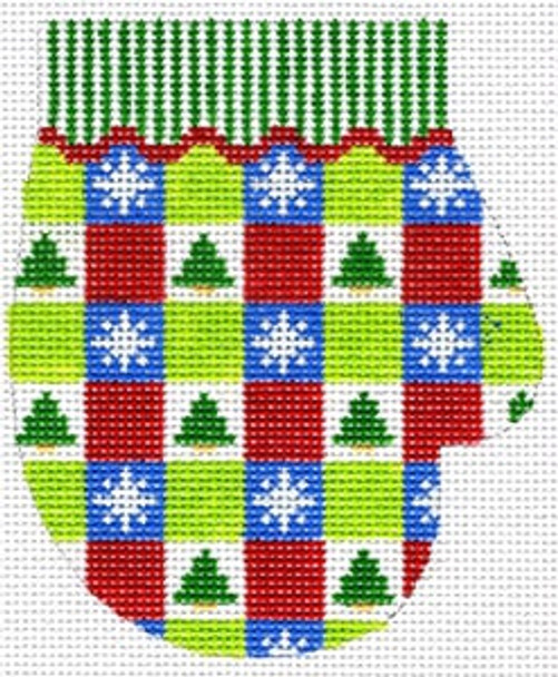 XO-146j Trees and Snowflakes Mitten 13 Mesh The Meredith Collection