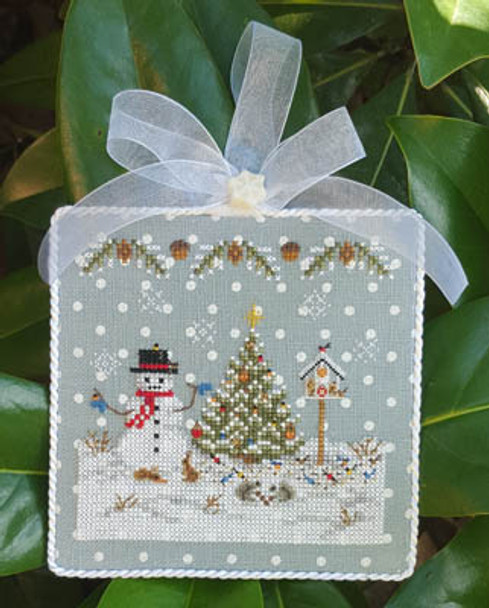 Frosty Weather - Ornament 157 Blackberry Lane Designs 65w x 65h 15-2328  YT