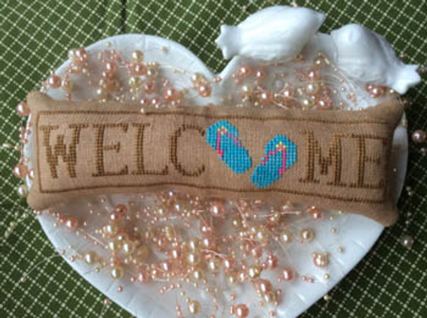 YT Wee Welcome - July Flip Flops 26h x 108w Needle Bling Designs