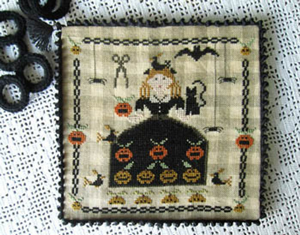 Halloween Girl 100W x 100H Nikyscreations 18-2518 YT