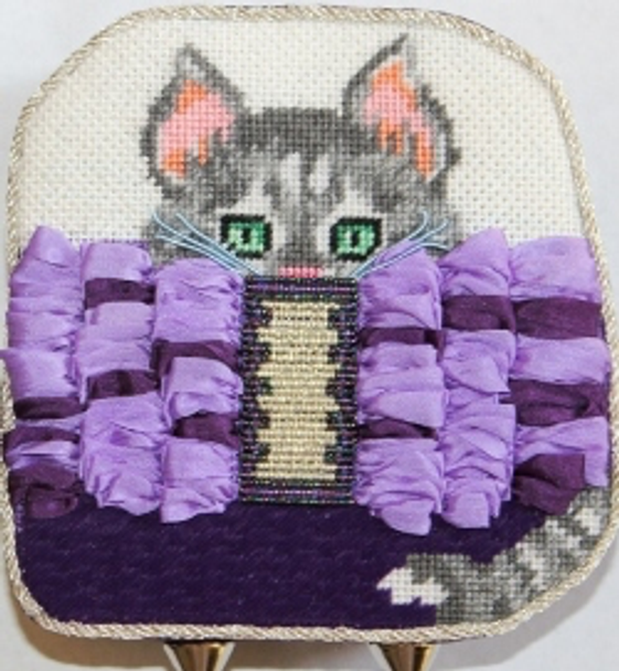 KL1004 Grey Kitten  in purple clutch 13 Mesh KAMALA