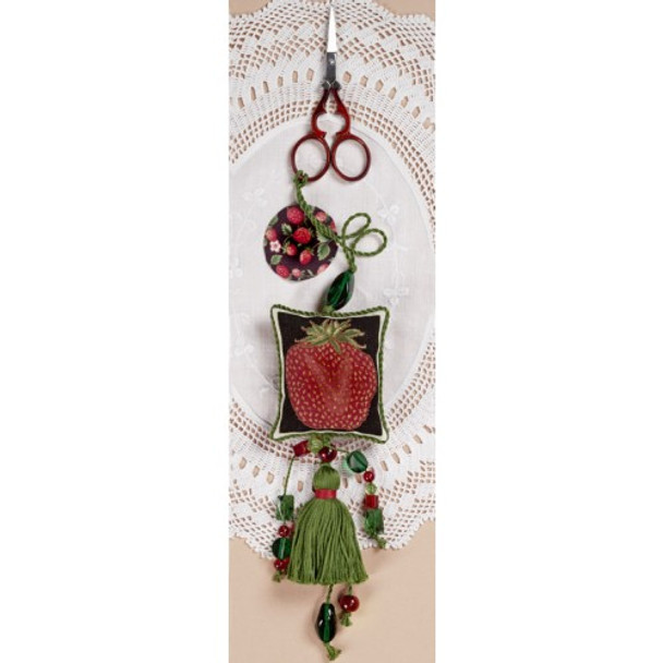 Kit 172 “Strawberry Fob” with red handled scissors The Heart's Content