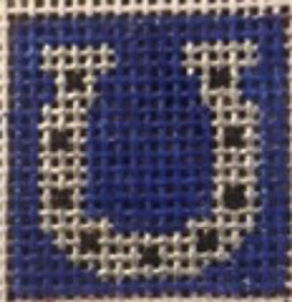 052-Horseshoe  1 Inch Square, 18 Mesh Point2Pointe