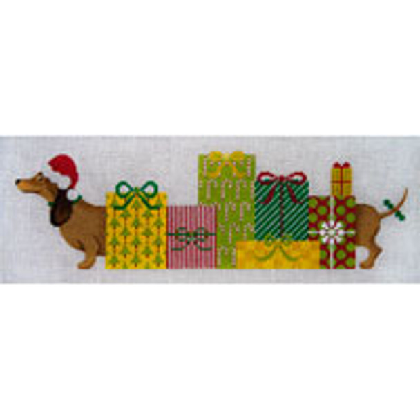 CHRISTMAS X223 Princess and her Packages 17 x 6 13 Mesh JP Needlepoint