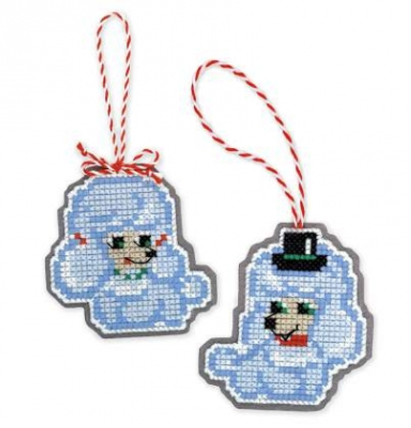 RL1682AC Riolis Cross Stitch Kit  Christmas Tree Decoration Dogs (2 designs) Plastic Canvas; 10ct 