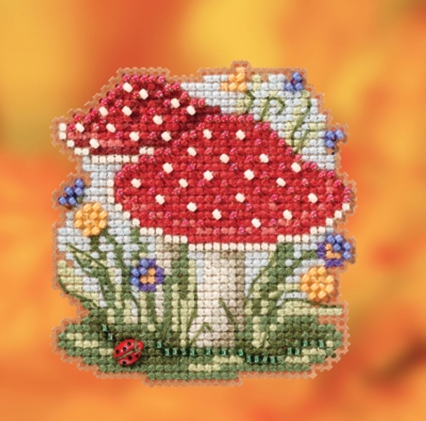 MH182024 Red Cap Mushroom (2020) Mill Hill Seasonal Ornament