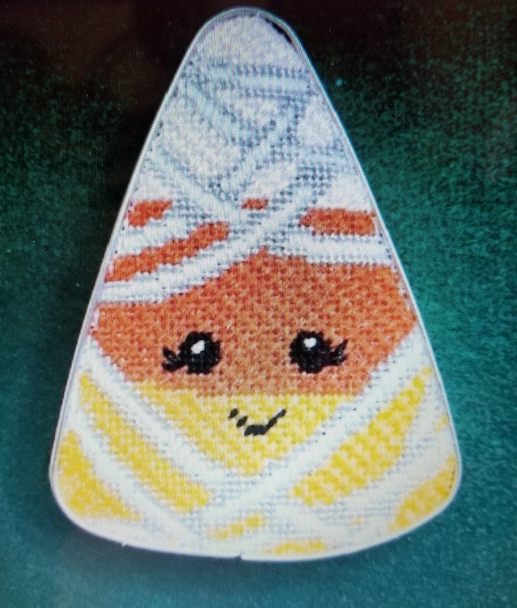 CANH3 MUMMY Candy Corn	18 Mesh CANVAS COOKIE Cheryl Schaeffer And Annie Lee Designs