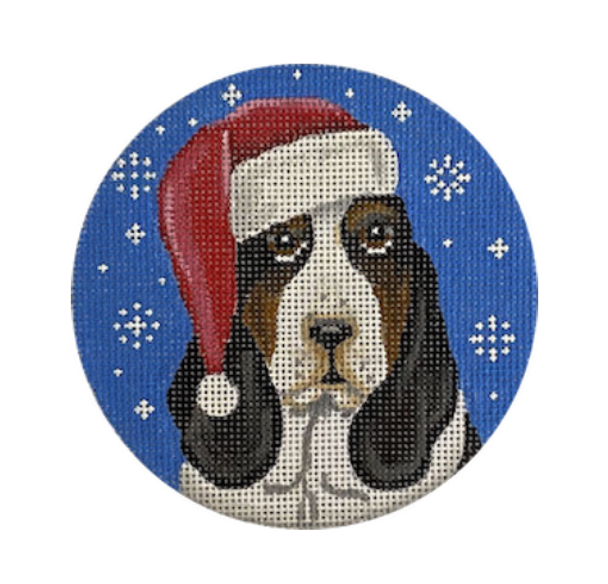 DG33 Bassett Hound Santa 4" Dia 18 Mesh Pepperberry Designs