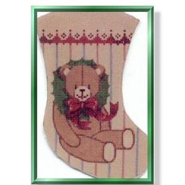 CD808	Bear/Wreath Sock	6" sock	18  Mesh DESIGNS BY CAROL DUPREE Quail Run Designs