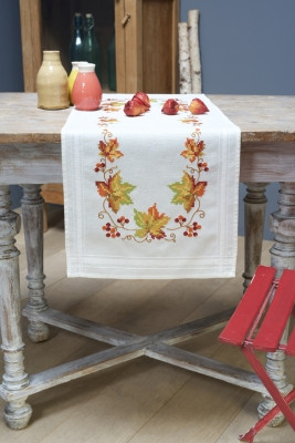 PNV13311 Autumn Leaves - Table Runner Vervaco Embroidery Kit