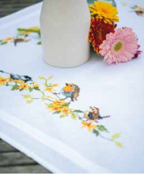 PNV155847 Songbirds Table Cloth Vervaco 