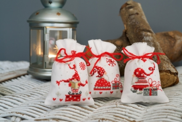 PNV165994 Vervaco Christmas Gnomes Bags - Set of 3