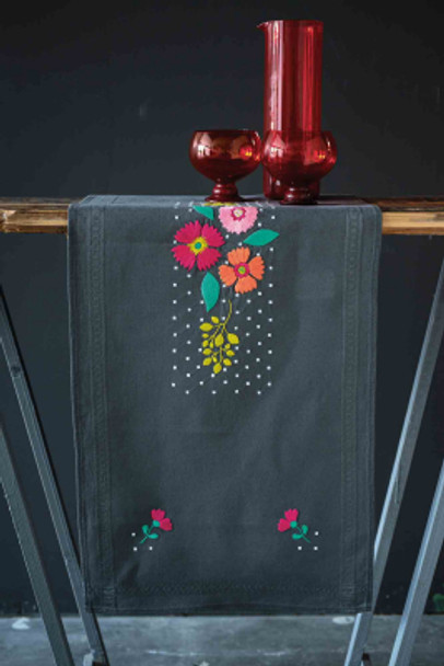 PNV170738 Vervaco Colourful Flowers Table Runner