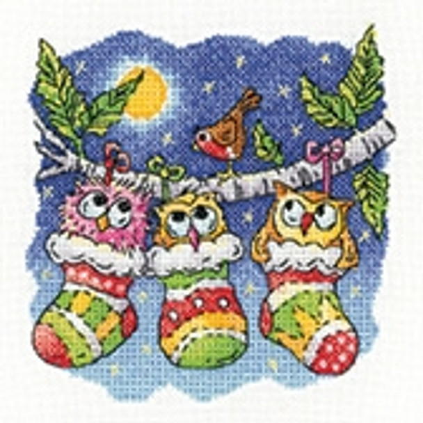 HCK1587A Heritage Crafts Kit A Christmas Hoot - Birds of A Feather - The Karen Carter Collection