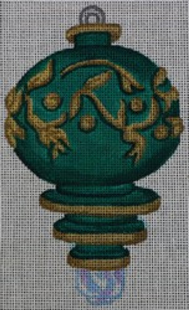 R241 Gold and Green Ornament 4 x 6 	18 Mesh Robbyn's Nest Designs