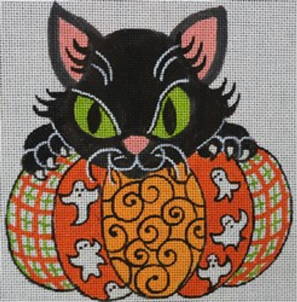 R922 Black Cat w/ patchwork pumpkin 6 x 6.5 	18 Mesh Robbyn's Nest Designs