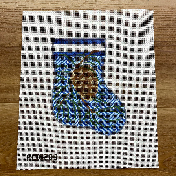 Mrs. Blandings KCD1289 Pinecone on Jennie Mini Sock 5" X 6 1/2" 13 Mesh